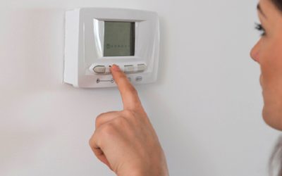 Keep Warm and Safe: When to Switch to Emergency Heat!
